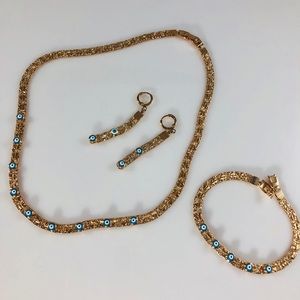 Evil eye 16’ gold necklace. 🌟🌟💠💠💠